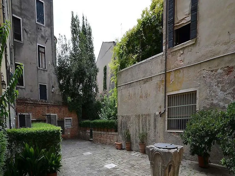 Apartment Tribuno Grand Canal