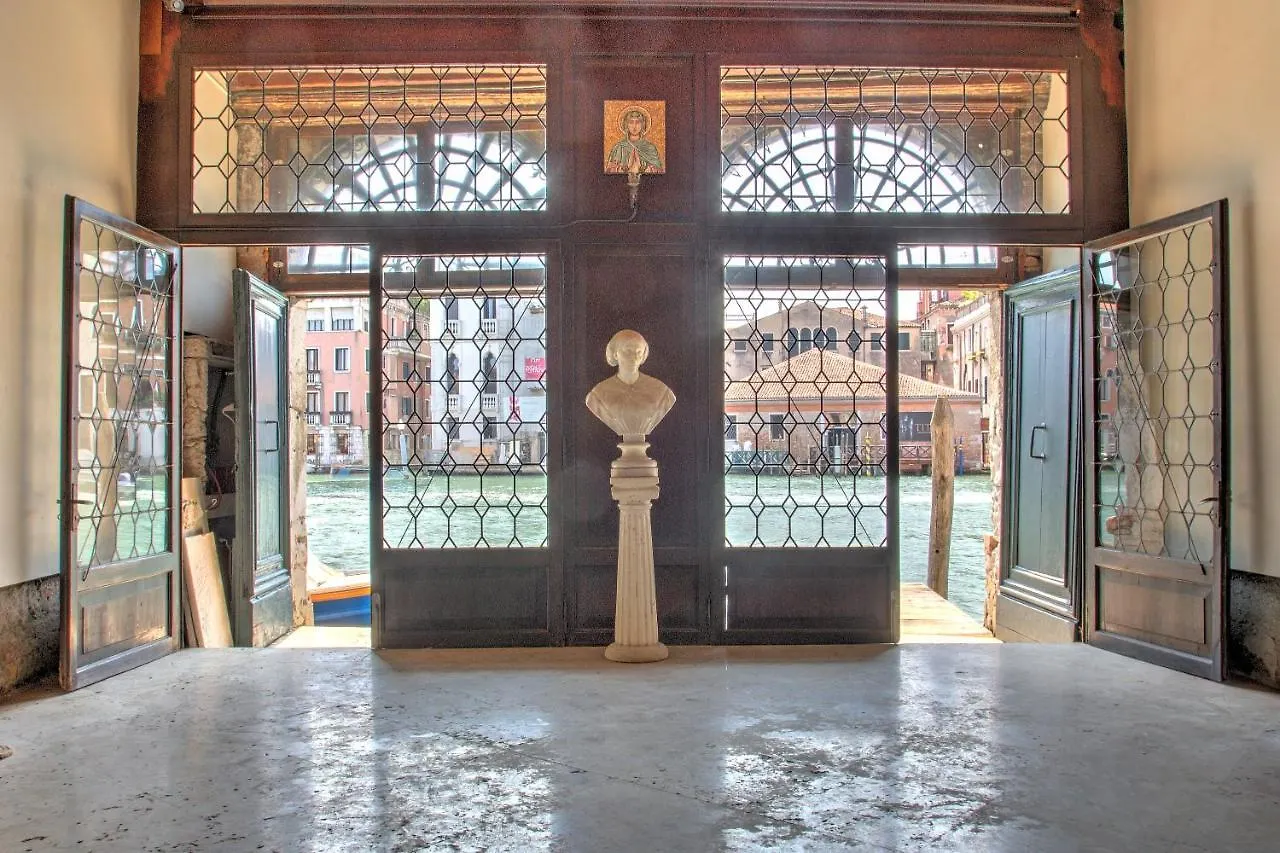 Apartment Tribuno Grand Canal Italy