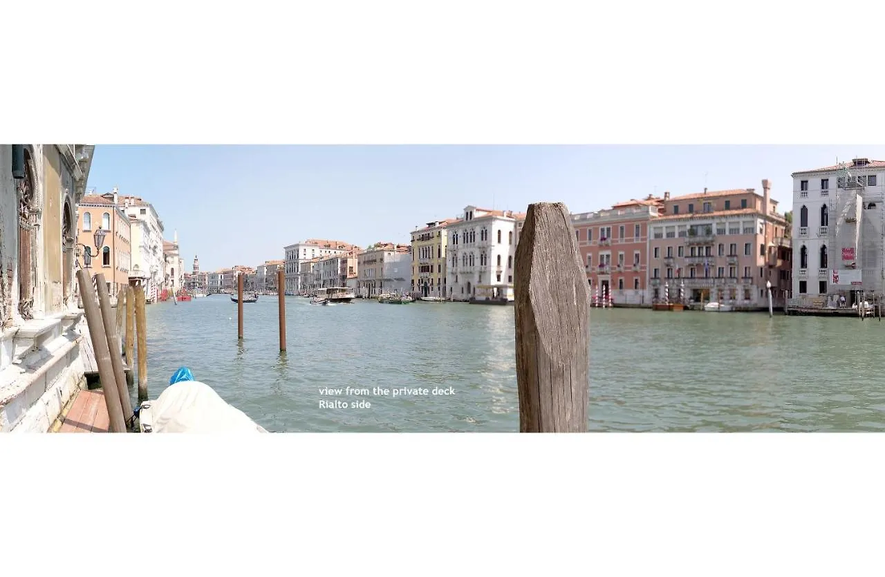 Tribuno Grand Canal Apartment